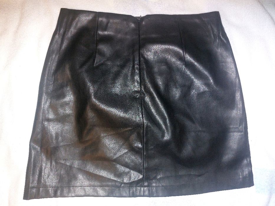 Skórzana spódnica
