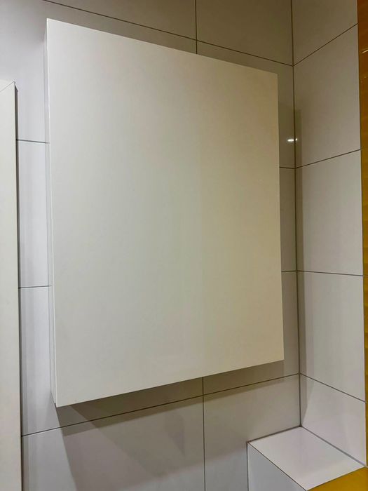 Szafka łazienkowa, płytka, stan bardzo dobry, wisząca, płytka