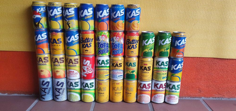 Coleção de 1120 latas de bebida!