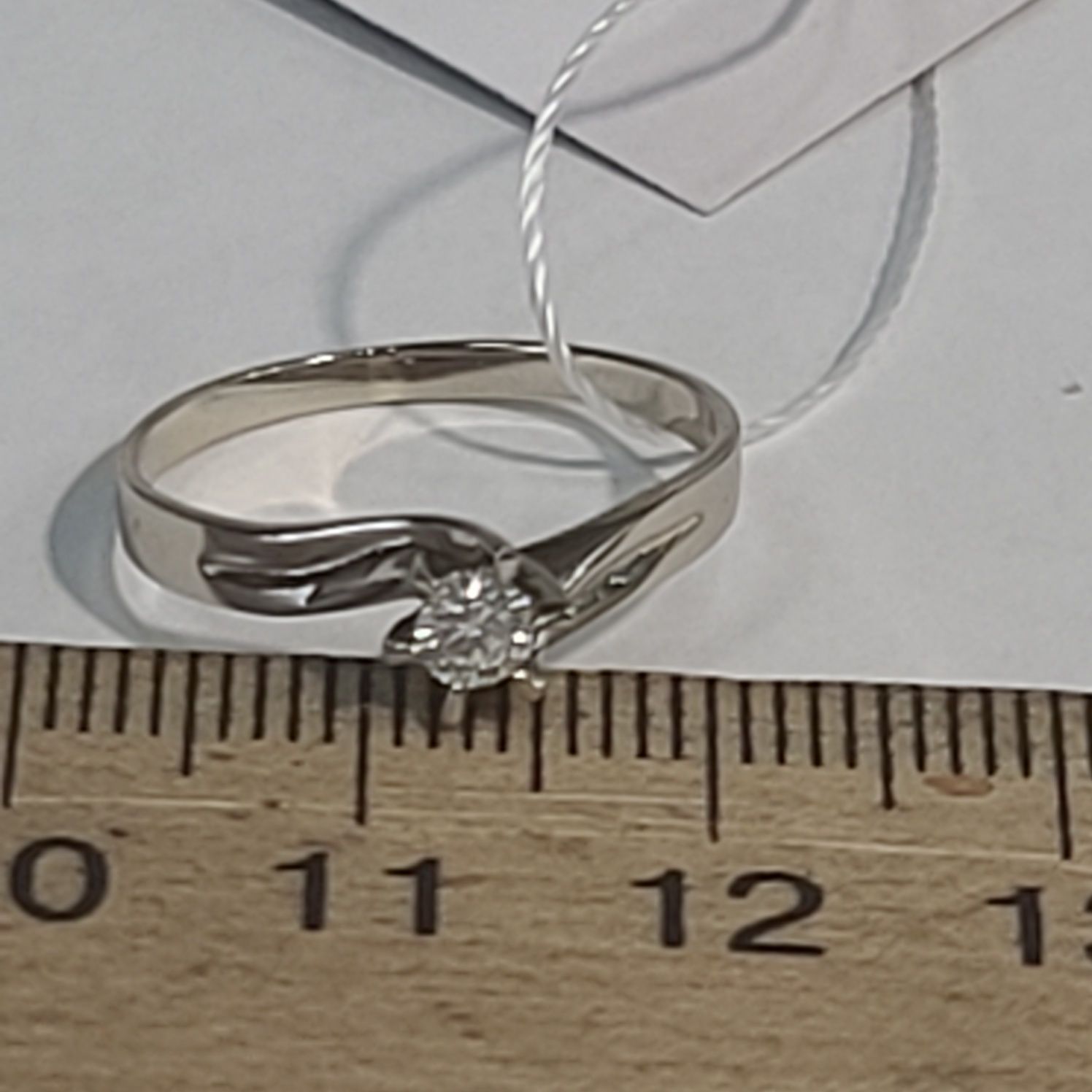 Кольцо белое золото 585 с бриллиантом