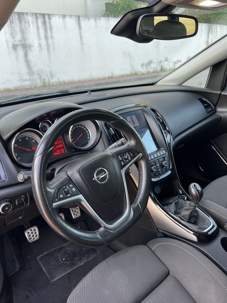 Opel Astra BiTurbo