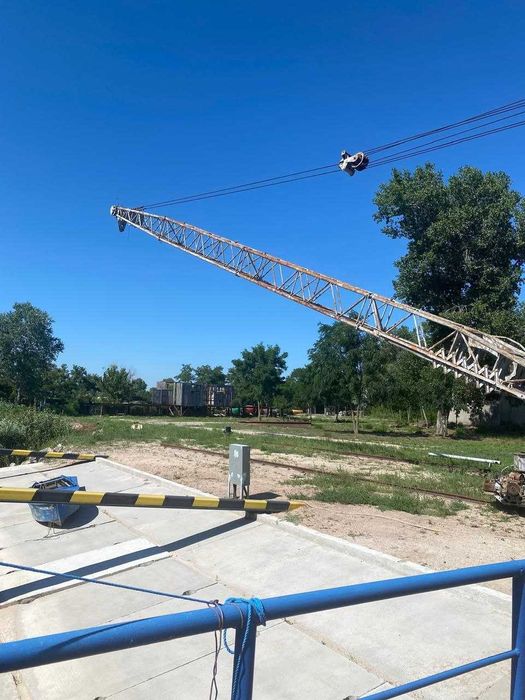 Продам кран КБ-404-У3. Відмінний технічний стан, повна документація!