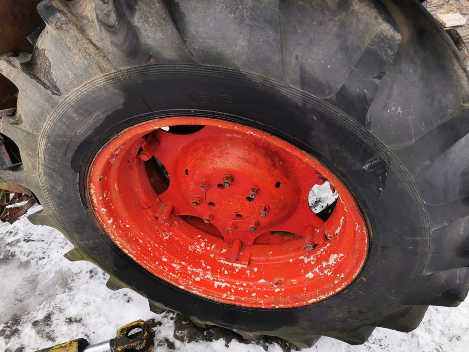 Zetor koła r 30 gelgi 16,9  30 kompletne koła zetor 7211
