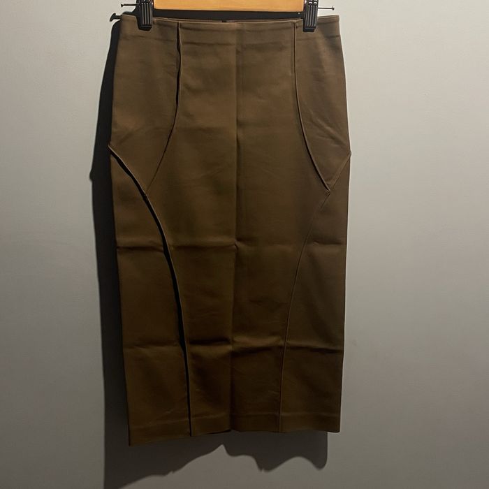 Юбка карандаш с вырезом