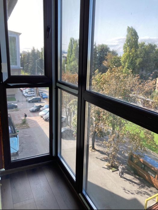 Продається 1кім. квартира на Науки (Гагаріна) біля парку. Торг.