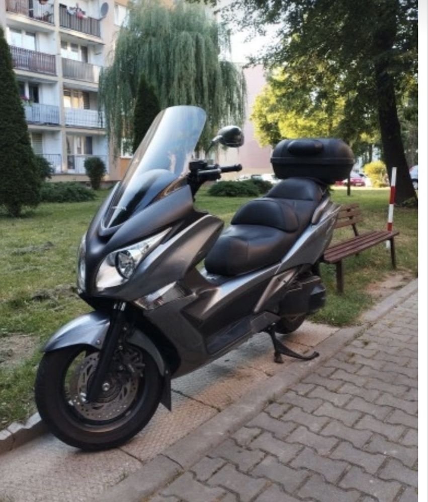 Skuter Honda SW-T400