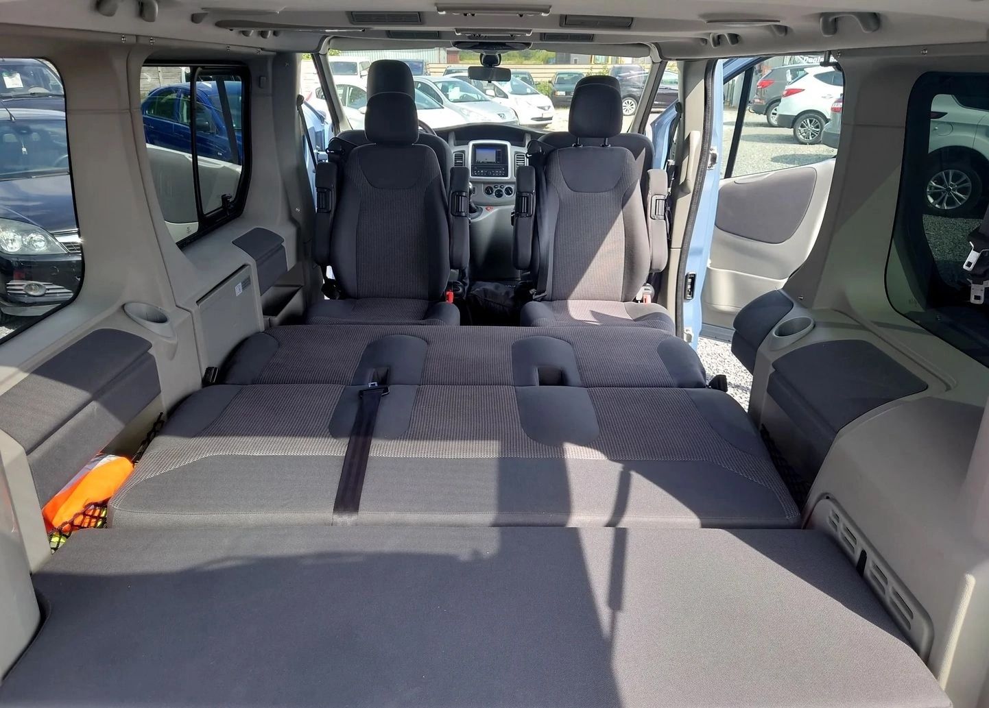 Opel vivaro 2012