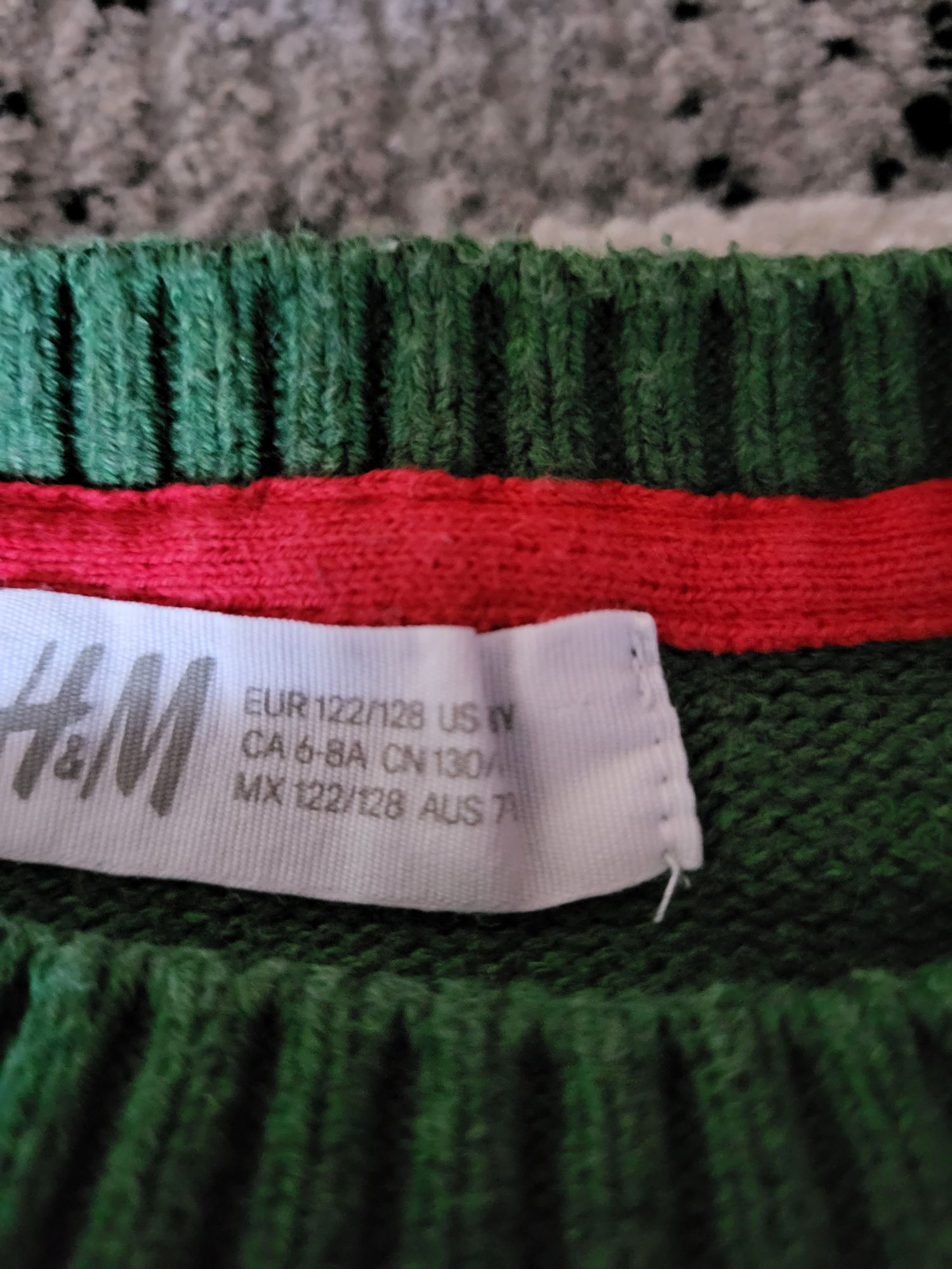 Sweter dla chłopca roz.122/128 H&M Święta