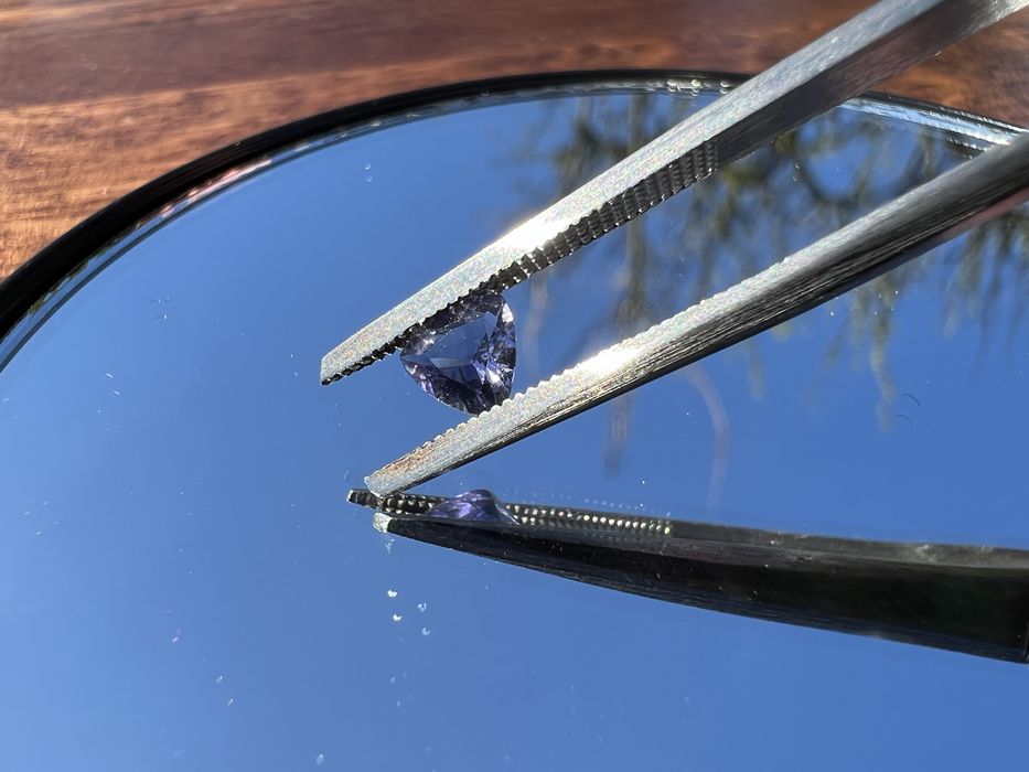 Kwarc niebieski naturalny 6 x 6 mm