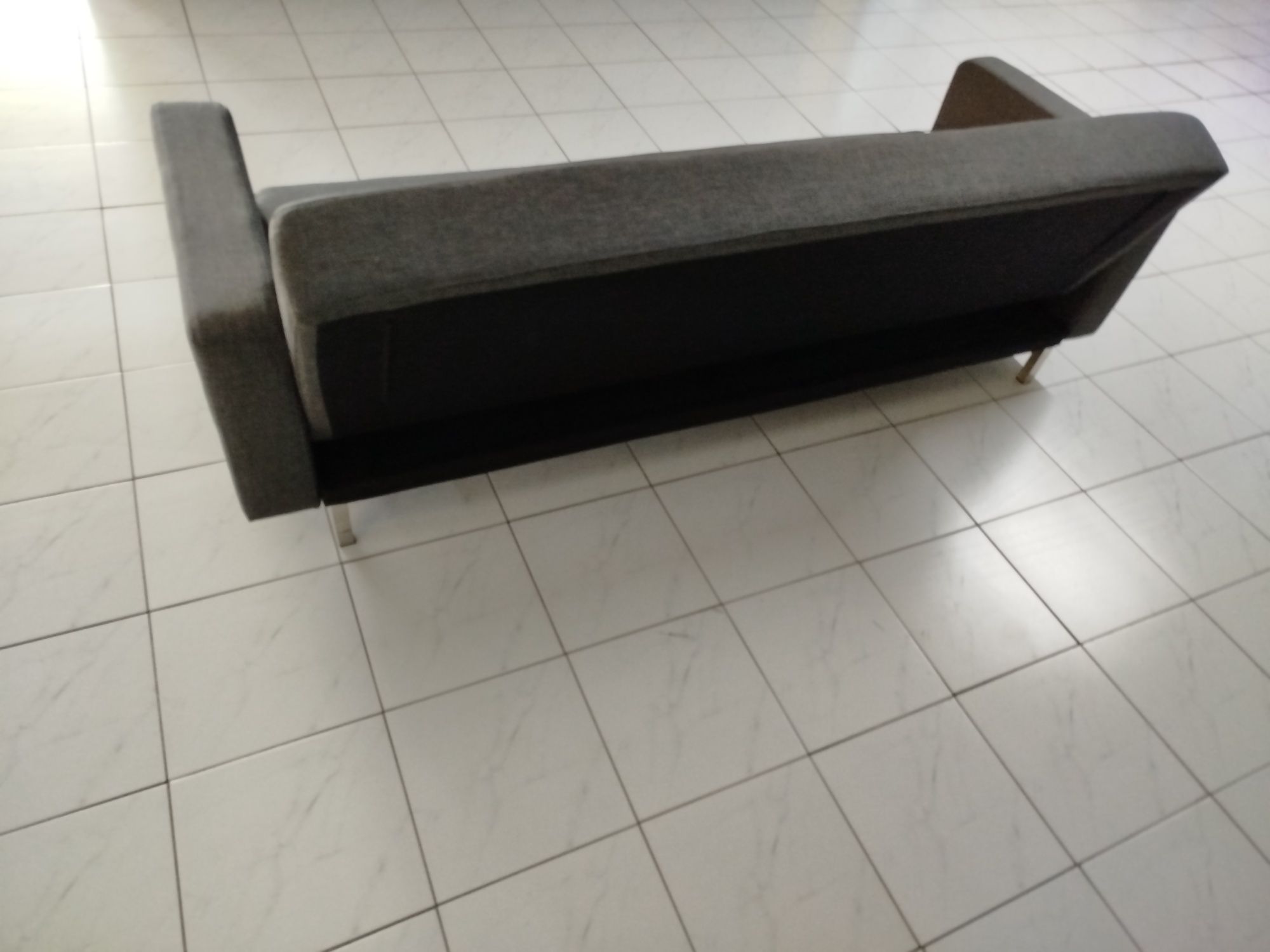 Sofá cama cinzento da conforama