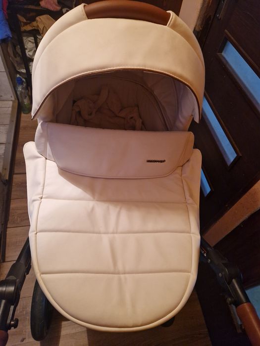 Wózek dla dziecka Bebetto Luca Pro Eco skóra gondola