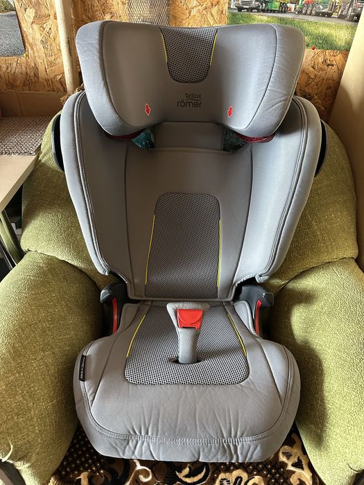 Автокрісло Britax-Romer Kidfix III М