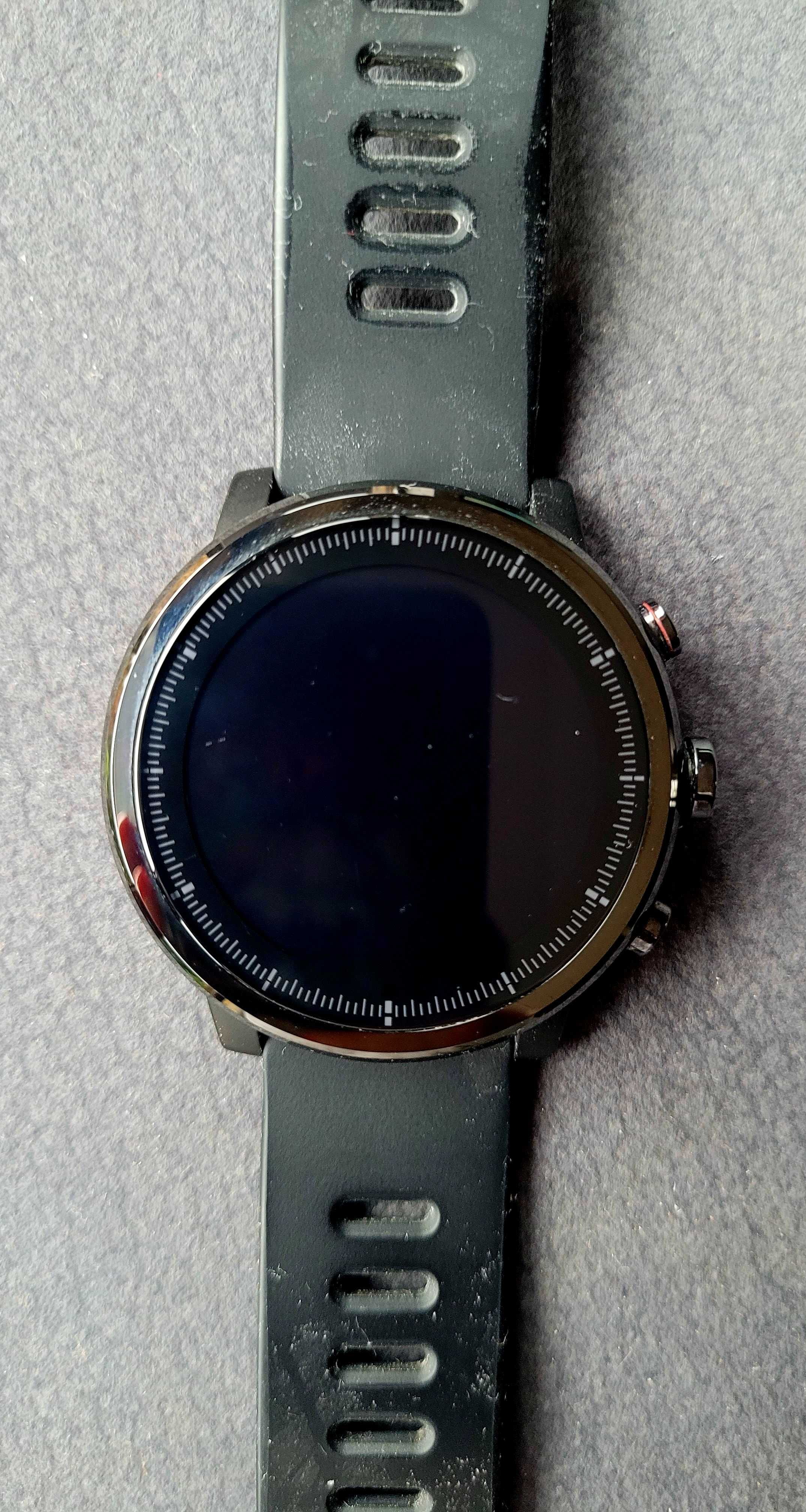 Smartfit Stratos A1619 Smartwatch plus ładowarka i opakowanie