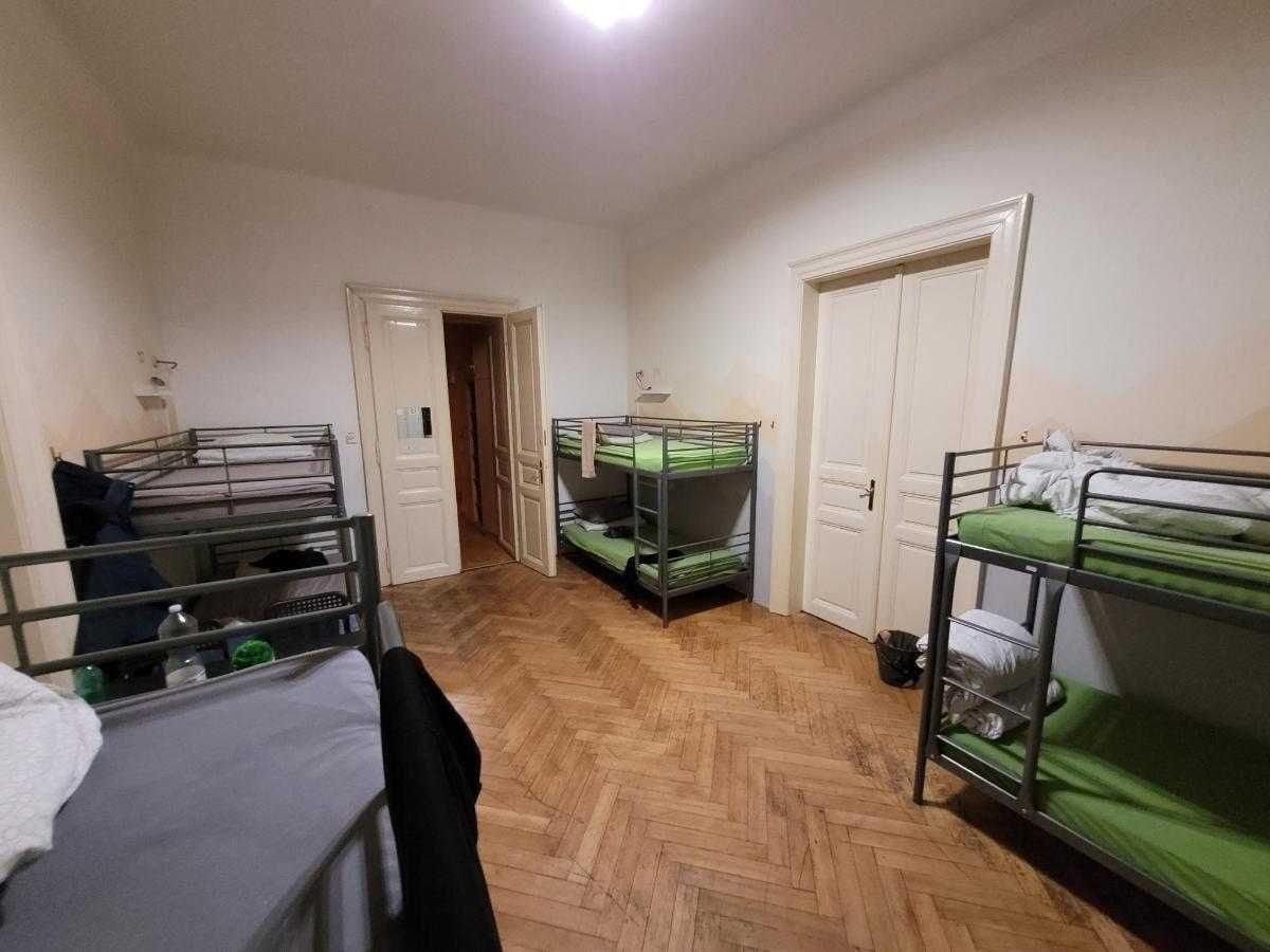 Хостел возле метро Льва Толстого! Мы ждем вас!