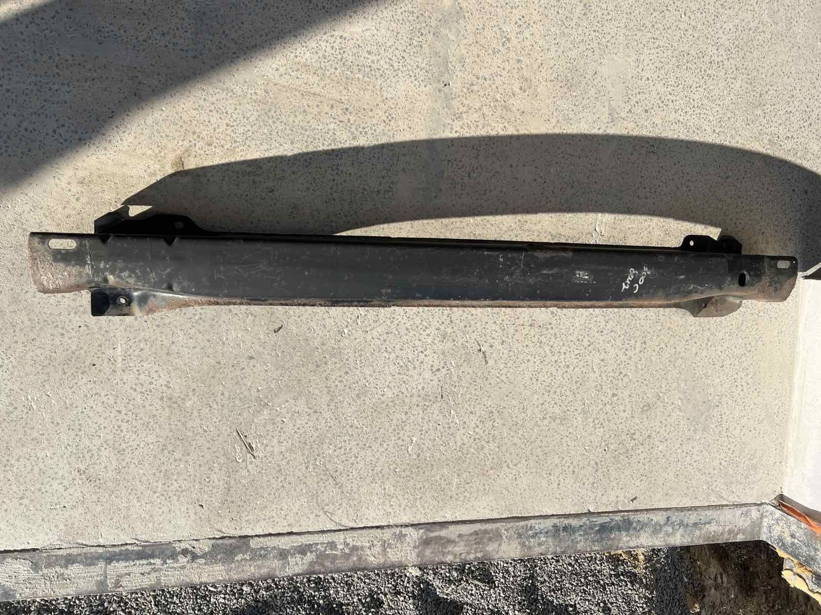 Підсилювач заднього бампера Opel Zafira B 13219051
