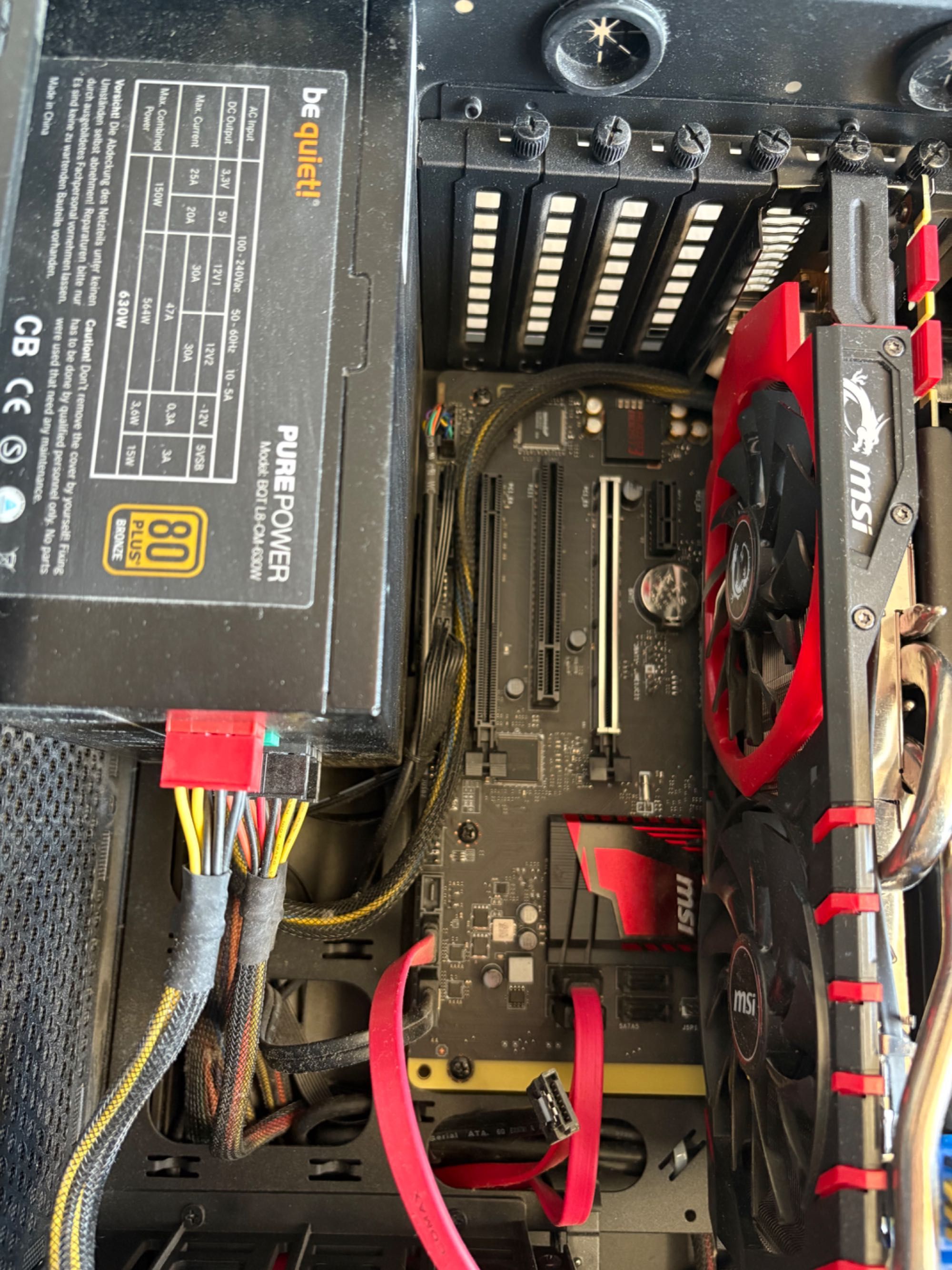 Komputer stacjonarny - Intel Core i7 - Windows 10