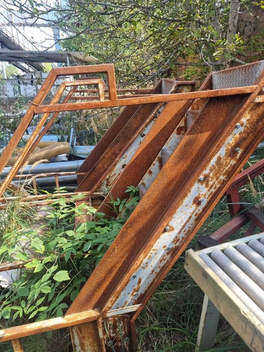 Schody metalowe zewnętrzne 2x210cm