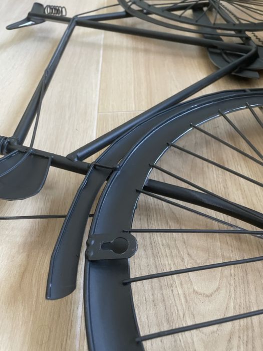 Metalowy „Rower” na scianę