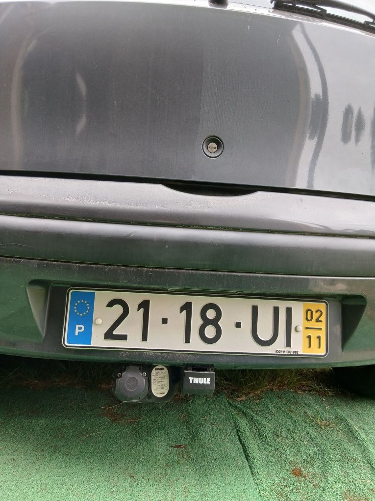 Vendo Fiat punto com atrelado mais bola de reboque