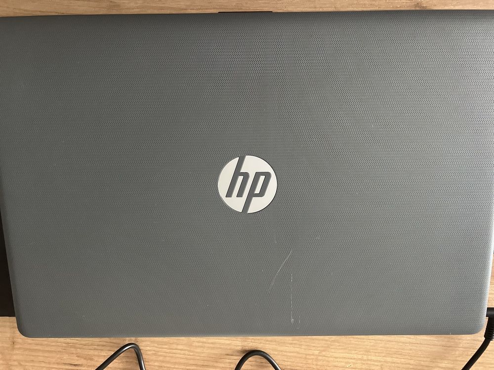 Ноутбук HP, модель 17-by0148ur + ПОДАРУНОК