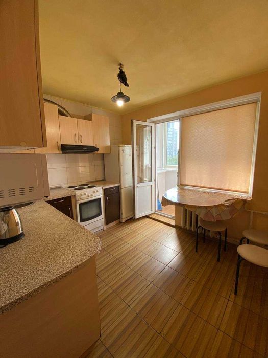 ПОДОБОВО. з.д. Вокзал пішки 5 хвилин