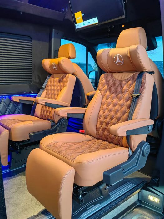 Mercedes-Benz Sprinter 319cdi 7 osób VIP