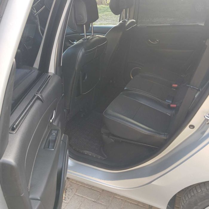 Продам Renault Grand Scenic 2010року