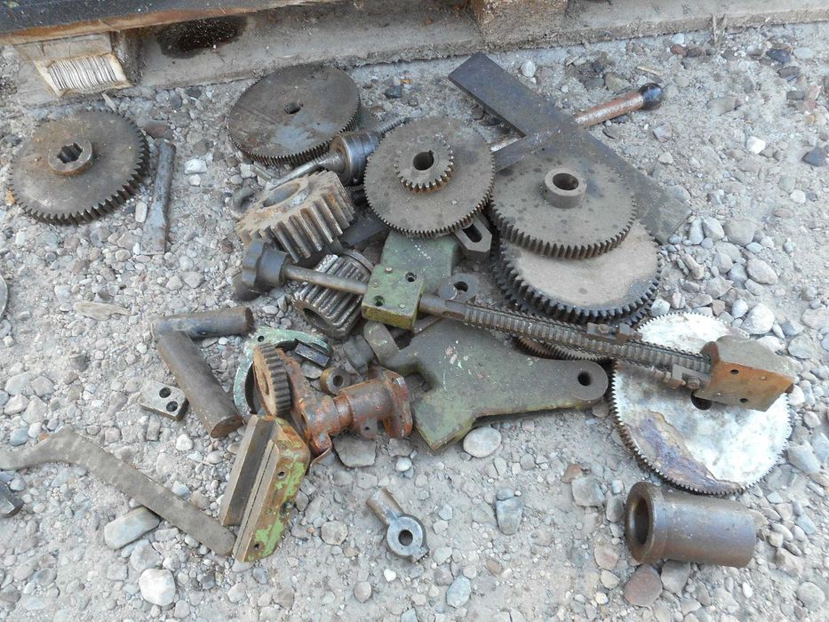 Tokarka Tos Tanio z Liniałem