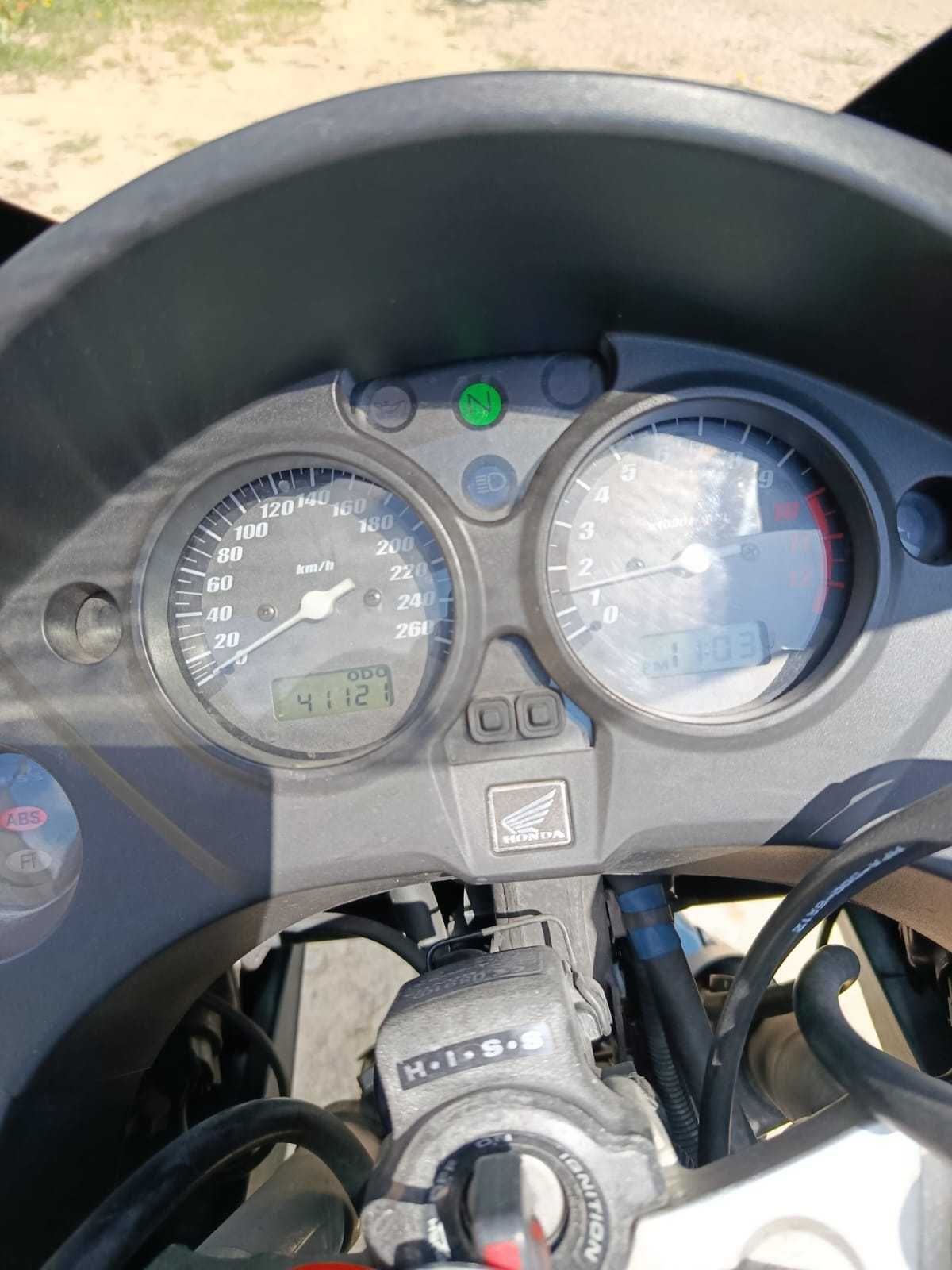 Moto Honda CBF 1000