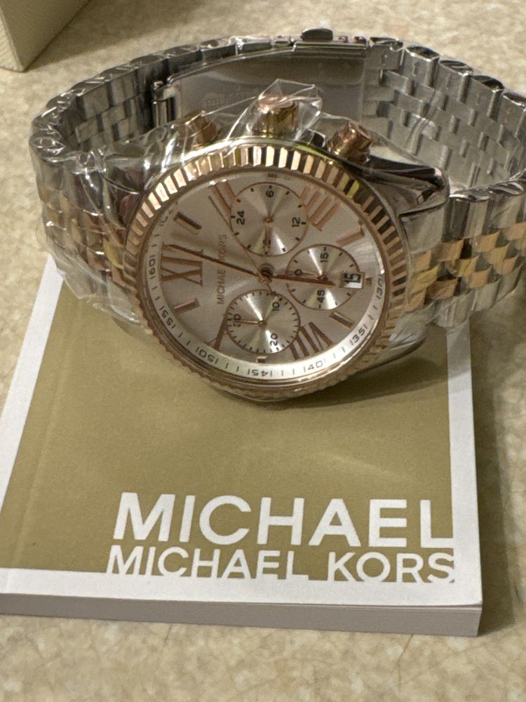 Жіночий годинник Michael Kors новий