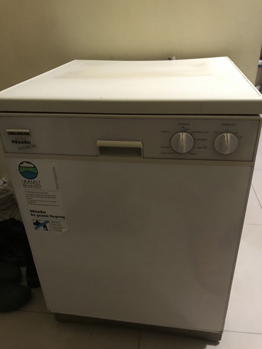 Продам посудомоечную машину с Германии Miele