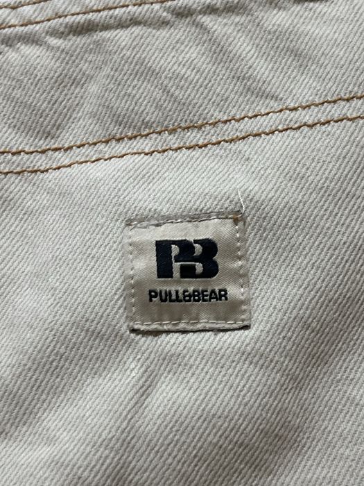 Pull&Bear pants.