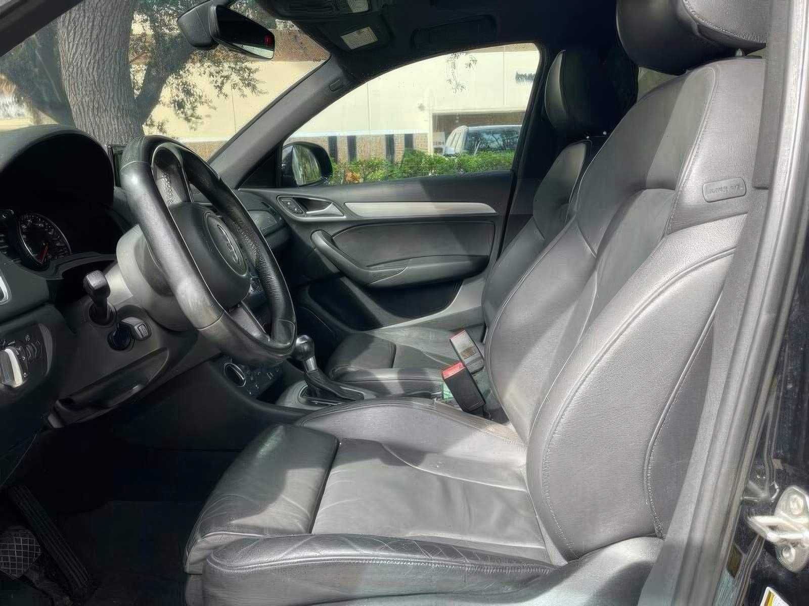 2018    Audi    Q3