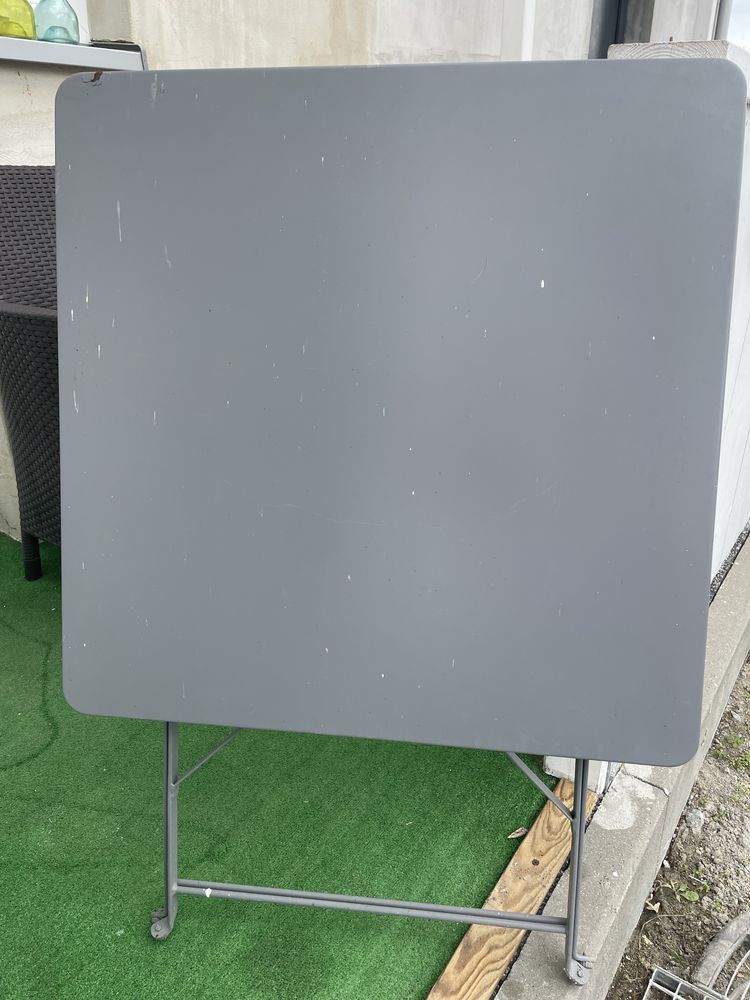 Stolik metalowy rozkladany 70x70x75