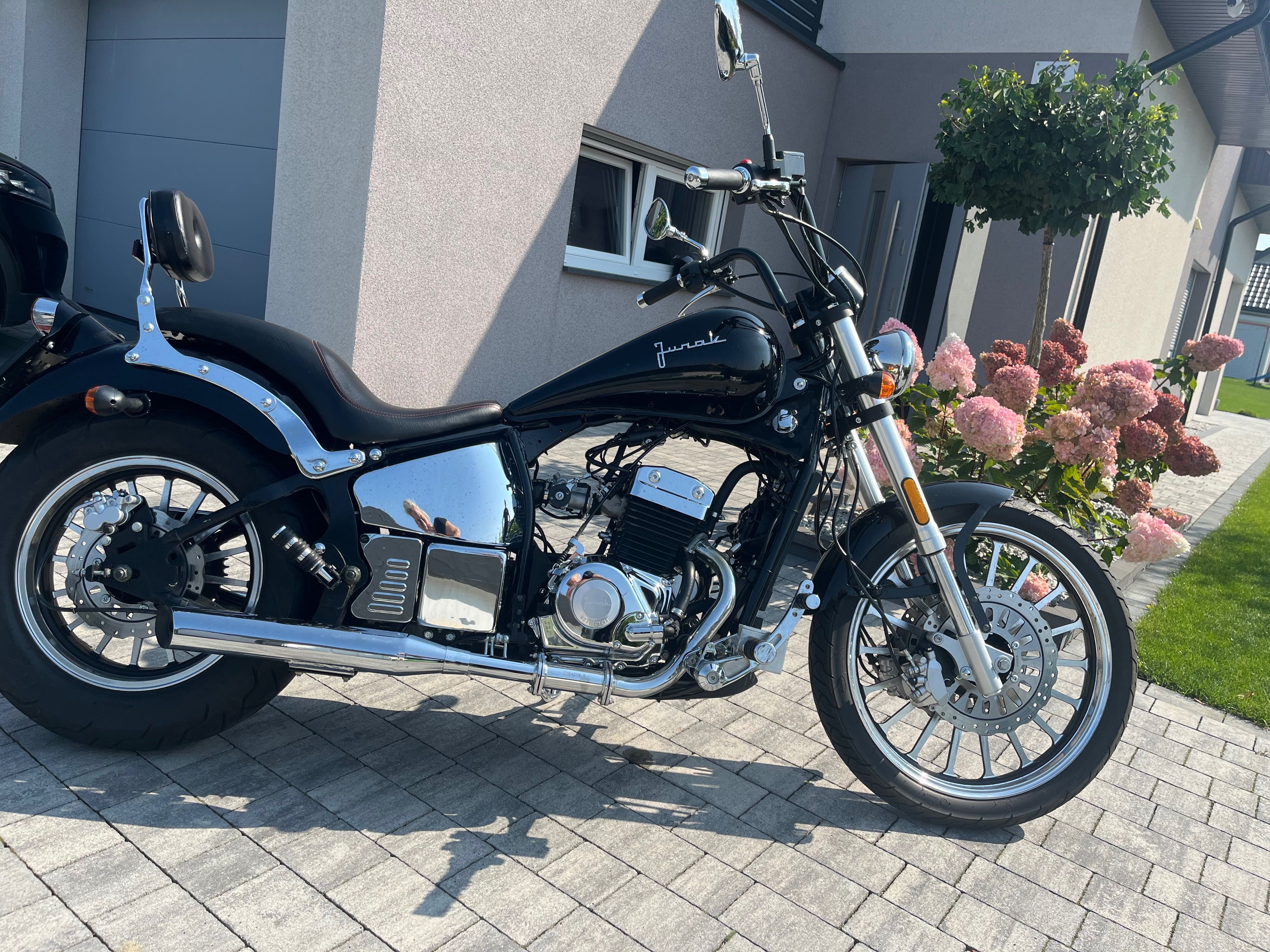 Sprzedam motocykl Junak M16 125