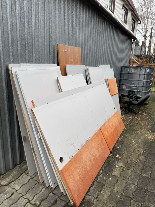 Oddam za darmo biurka zlożenia