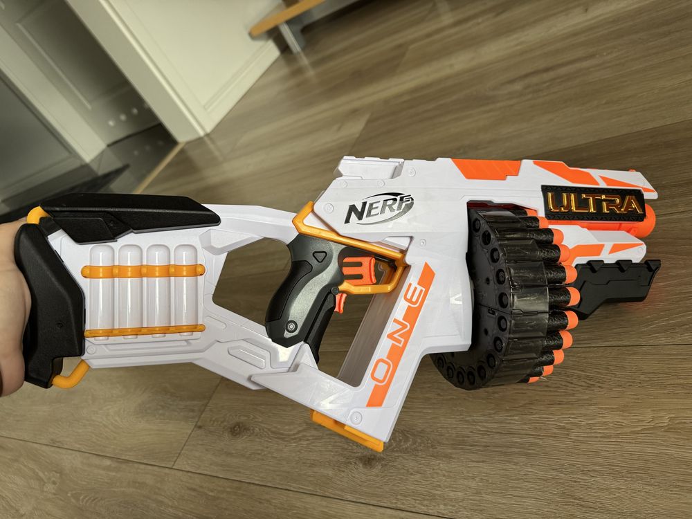 Nerf ULTRA ONE Hasbro automatyczna wyrzutnia
