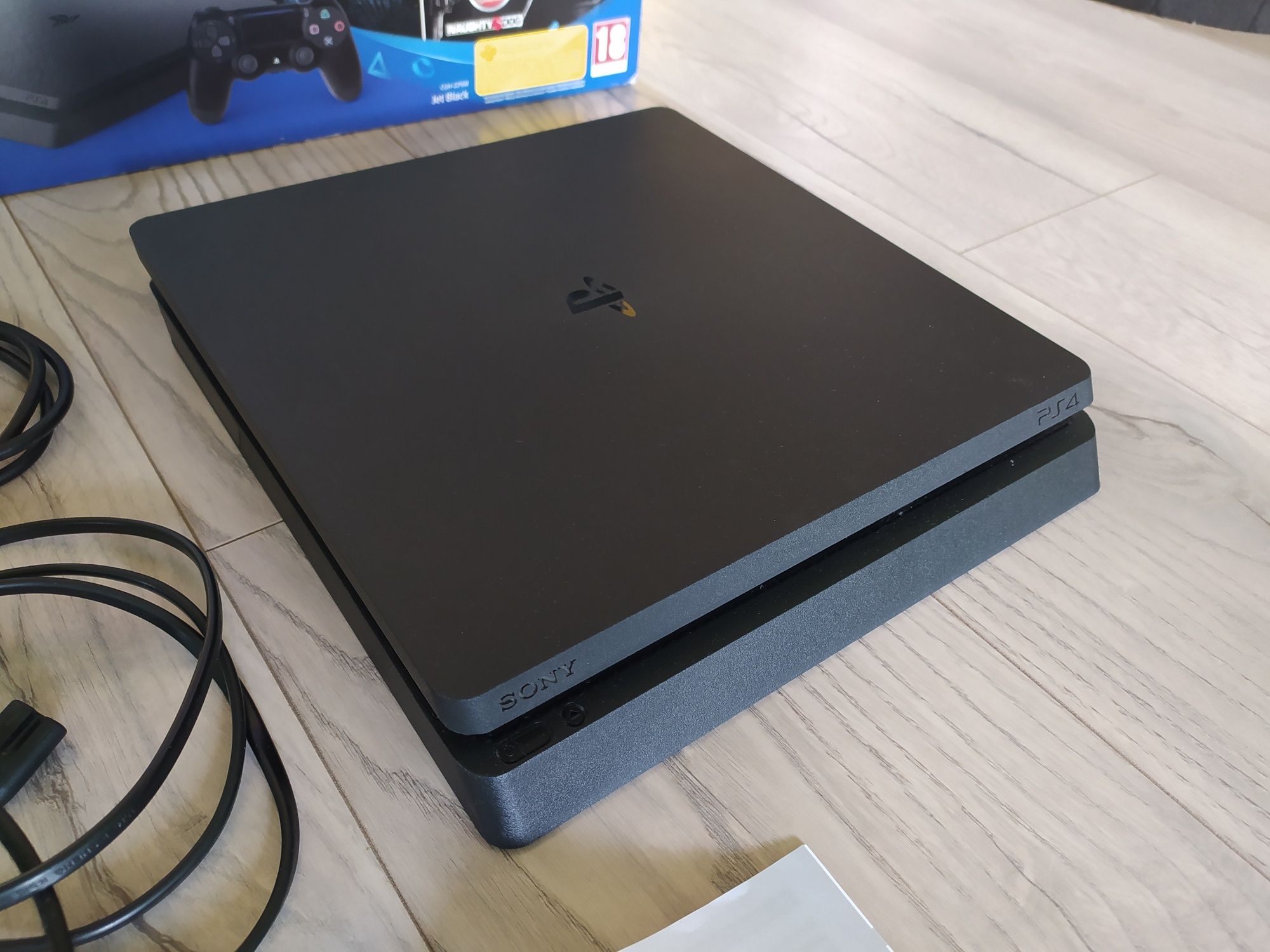 PS4 Slim 1TB Ostatni Model CUH-2216A HDR Fortnite Hitman Konsola Sony