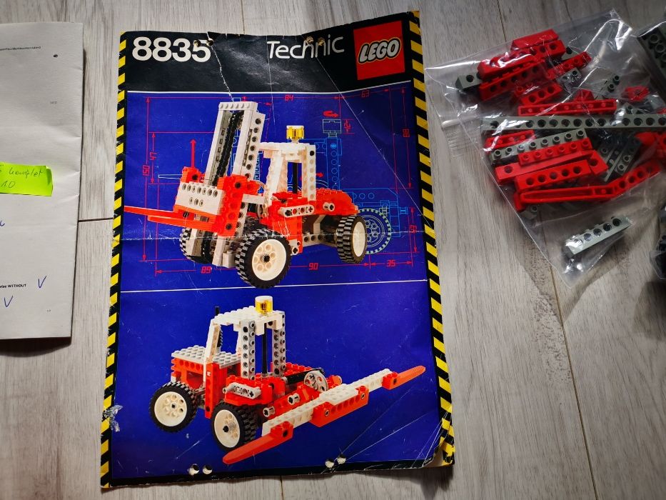 Lego 8835 "Forklift"; 1989; [A14]