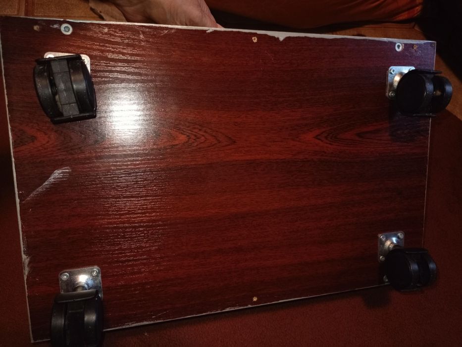 Подставка на колёсах под системный блок