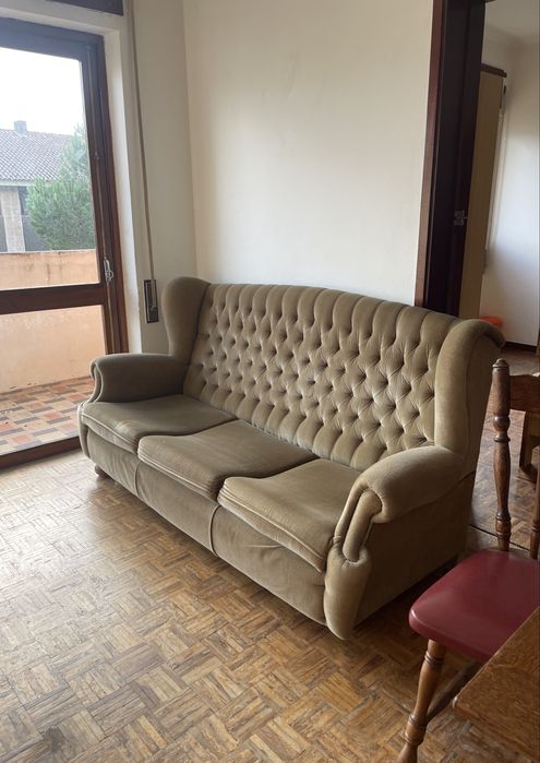 Sofá  bege usado para doar