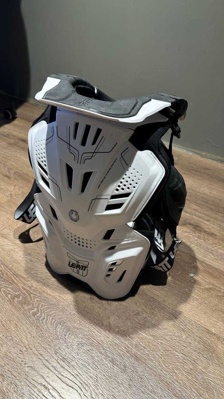 Моточерепаха Leatt Fusion 3.0