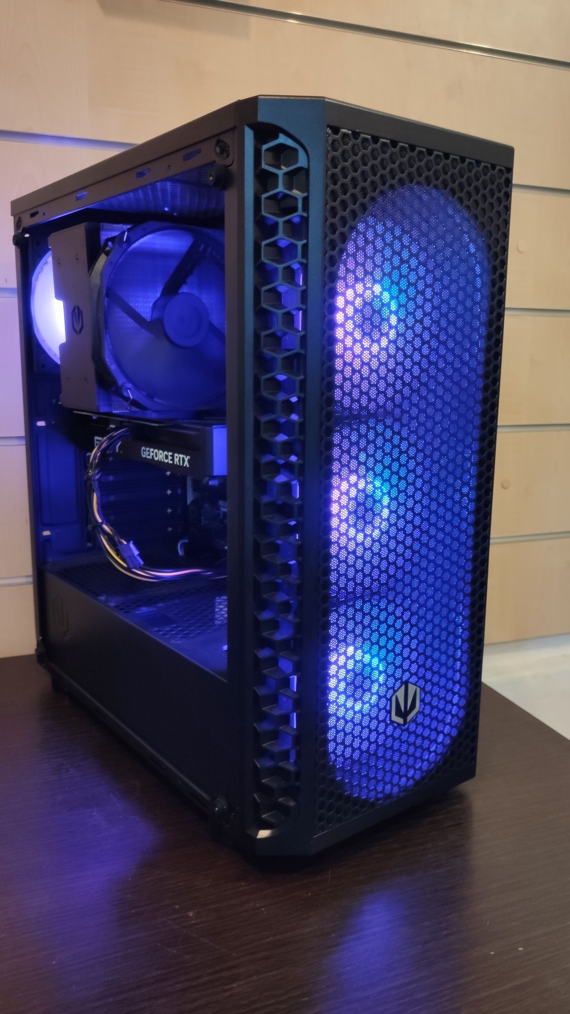 Ryzen 7 5800X,LED Komputer Do Gier, RTX 4070, 16 GB, 1 TB SSD,Win 11