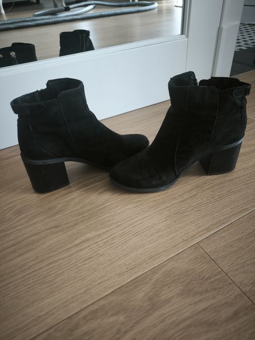 Botki Bershka uszkodzony suwak