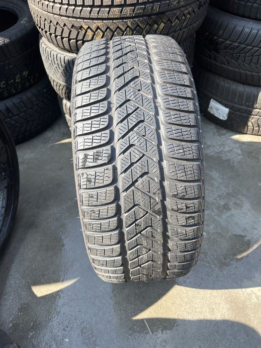 #Opona Pirelli 235/35/19 pojedynka