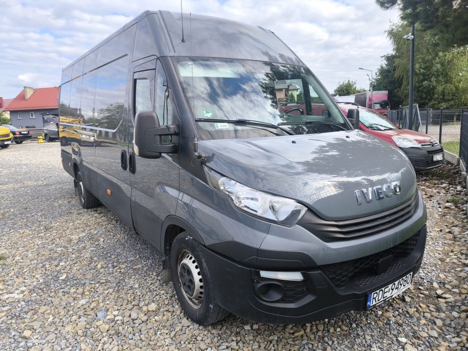 BUS wynajem wypożyczalnia Iveco Daliy L4H2 JBCARS