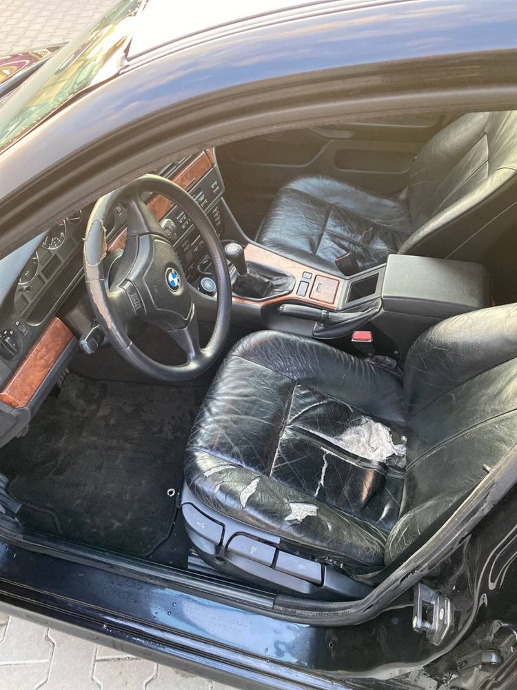 Продам Bmw e39 М52В25