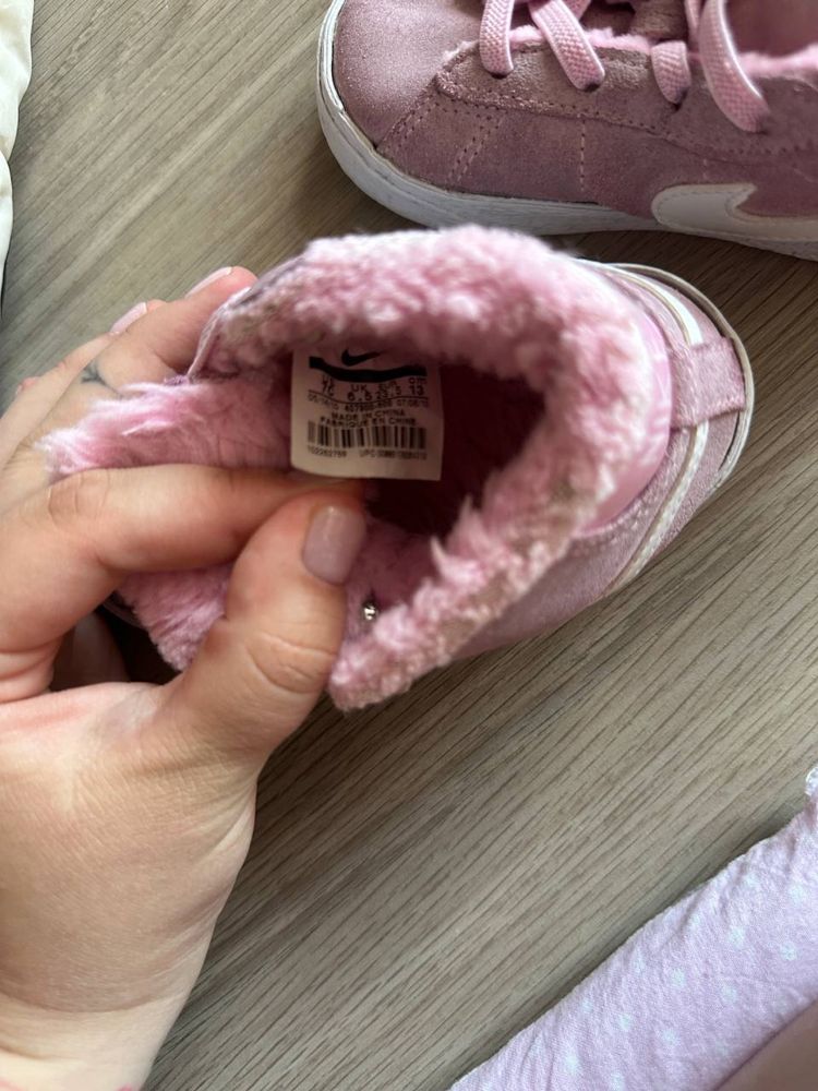 Набір жилетка джинси шапка nike кроси zara 80-86 розмір ідеальний стан