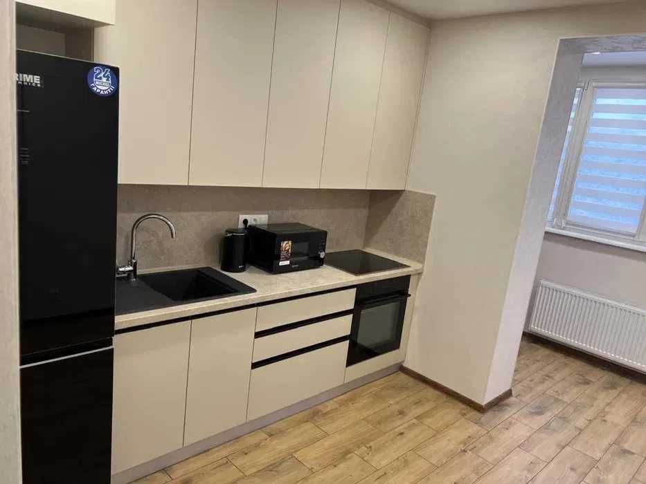 42000ЖК Мира 2 Е-видновленняПродамУкомплектованную 1 комн кварт 4 этAS