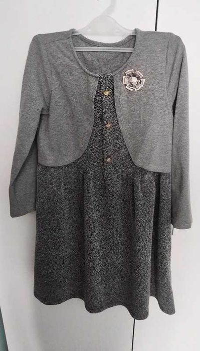 Elegancka sukienka rozm 146